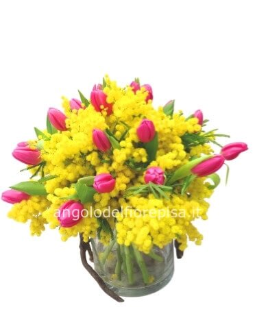 Bouquet di mimosa e tulipani